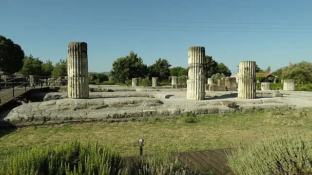 Το_ιερό_των_Μέσων